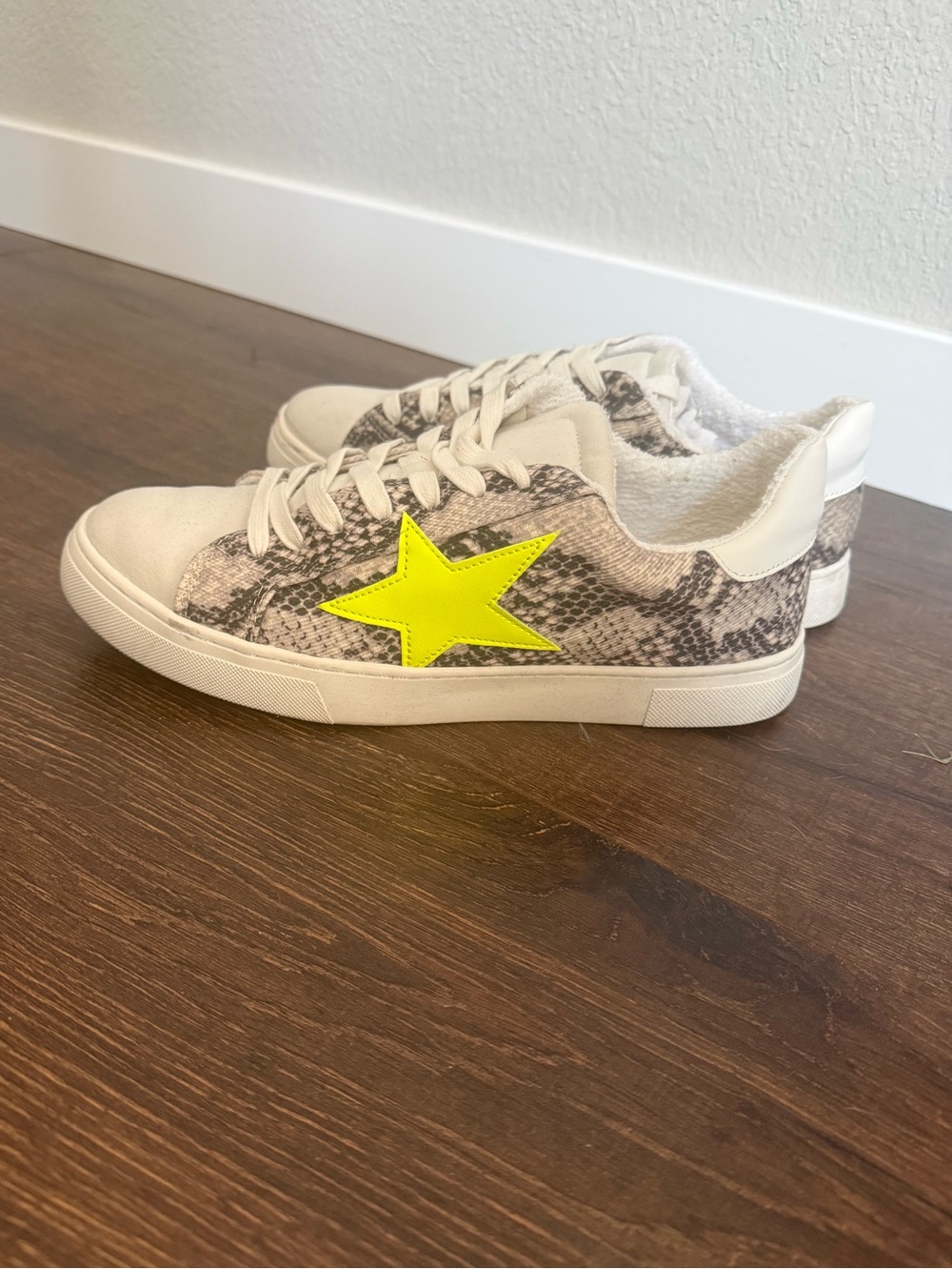 STEVEN by Steve Madden Reeves sneaker
